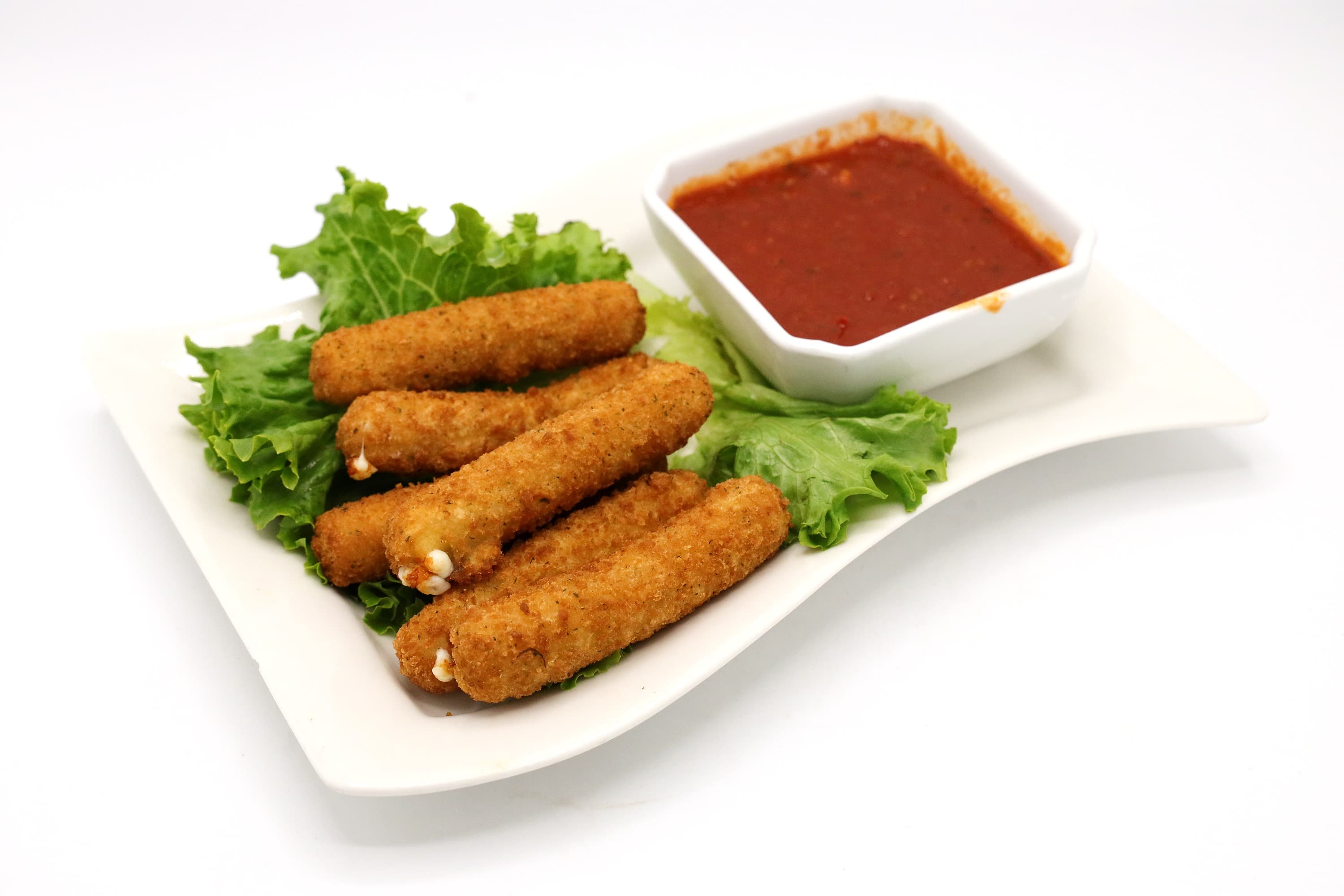 Mozzarella sticks with marinara